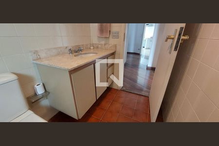 Apartamento à venda com 138m², 2 quartos e 3 vagas Apartamento à venda com 138m², 2 quartos e 3 vagasBanheiro