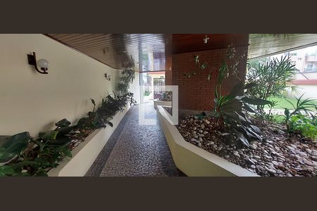 Apartamento à venda com 138m², 2 quartos e 3 vagas Apartamento à venda com 138m², 2 quartos e 3 vagasEntrada Bloco