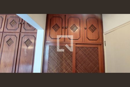 Apartamento à venda com 138m², 2 quartos e 3 vagas Apartamento à venda com 138m², 2 quartos e 3 vagasQuarto 1 suíte