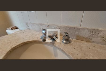 Apartamento à venda com 138m², 2 quartos e 3 vagas Apartamento à venda com 138m², 2 quartos e 3 vagasBanheiro