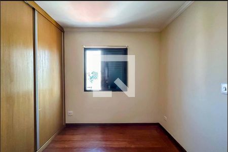 Apartamento à venda com 115m², 2 quartos e 3 vagasQuarto 2