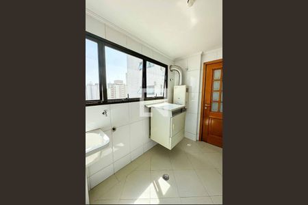 Apartamento à venda com 115m², 2 quartos e 3 vagasÁrea de Serviço