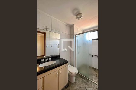 Apartamento à venda com 115m², 2 quartos e 3 vagasBanheiro do Quarto 1
