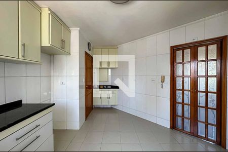 Apartamento à venda com 115m², 2 quartos e 3 vagasCozinha