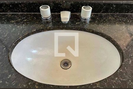 Apartamento à venda com 115m², 2 quartos e 3 vagasBanheiro do Quarto 1