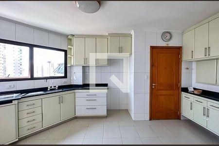 Apartamento à venda com 115m², 2 quartos e 3 vagasCozinha