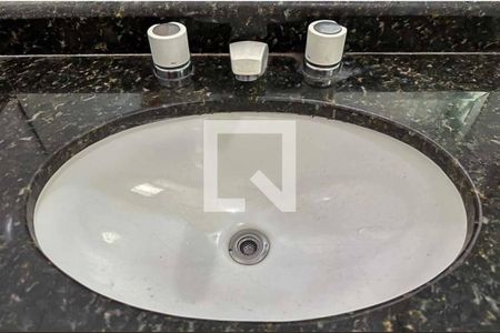 Apartamento à venda com 115m², 2 quartos e 3 vagasBanheiro Social