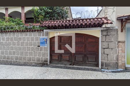 Casa à venda com 293m², 7 quartos e 6 vagasFachada