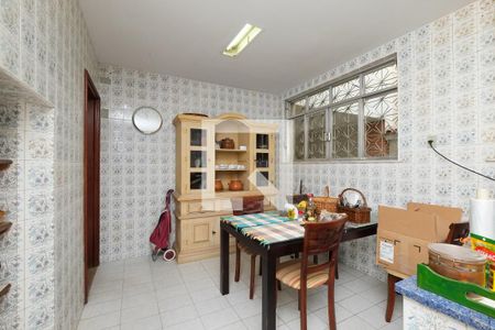 Casa à venda com 293m², 7 quartos e 6 vagasCozinha