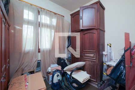 Casa à venda com 293m², 7 quartos e 6 vagasQuarto 2