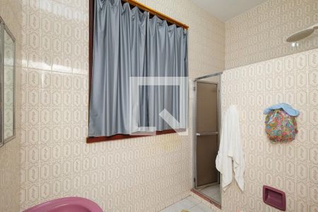 Casa à venda com 293m², 7 quartos e 6 vagasBanheiro da Suíte 1