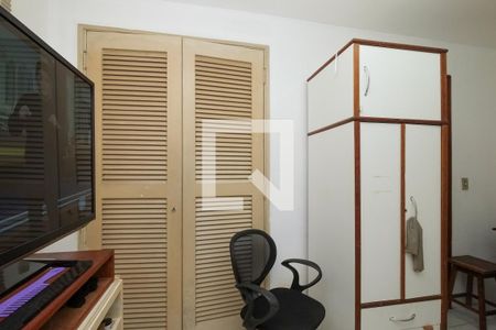 Casa à venda com 293m², 7 quartos e 6 vagasQuarto 1