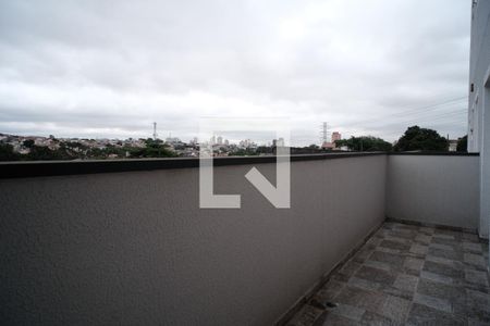 Apartamento à venda com 45m², 2 quartos e 1 vaga Apartamento à venda com 45m², 2 quartos e 1 vagaSacada