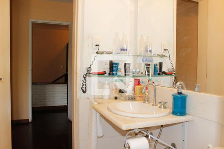 Casa à venda com 400m², 4 quartos e 3 vagasBanheiro suite 02