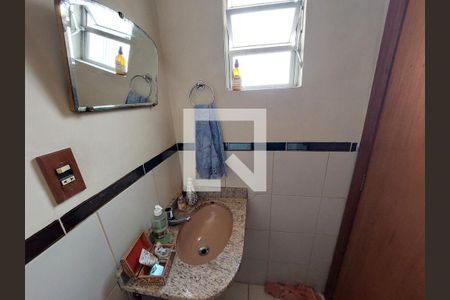 Casa à venda com 400m², 4 quartos e 3 vagasBanheiro Auxiliar