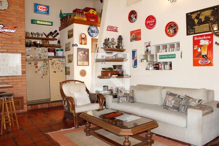 Casa à venda com 400m², 4 quartos e 3 vagasÁrea comum- Salão de Festas