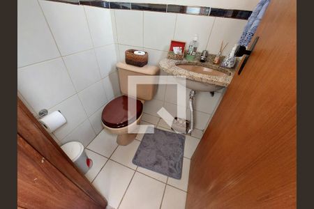 Casa à venda com 400m², 4 quartos e 3 vagasBanheiro Auxiliar