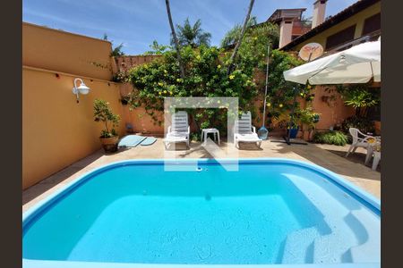 Casa à venda com 400m², 4 quartos e 3 vagasPiscina