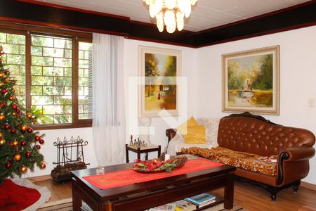 Sala de casa à venda com 4 quartos, 400m² em Cristal, Porto Alegre