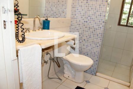 Casa à venda com 400m², 4 quartos e 3 vagasBanheiro suite 02