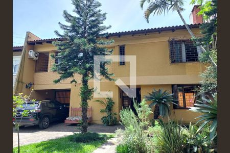 Casa à venda com 400m², 4 quartos e 3 vagasFachada
