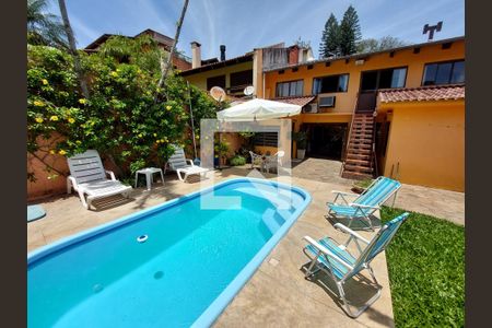 Casa à venda com 400m², 4 quartos e 3 vagasPiscina