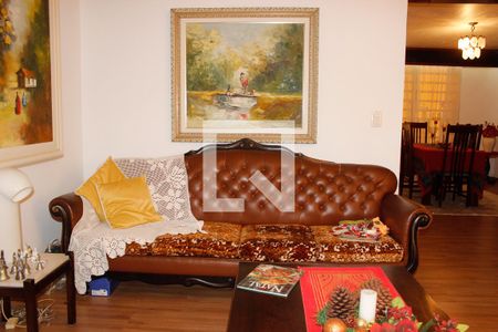 Sala de casa à venda com 4 quartos, 400m² em Cristal, Porto Alegre