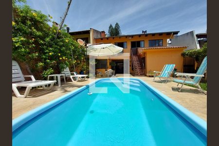 Casa à venda com 400m², 4 quartos e 3 vagasPiscina