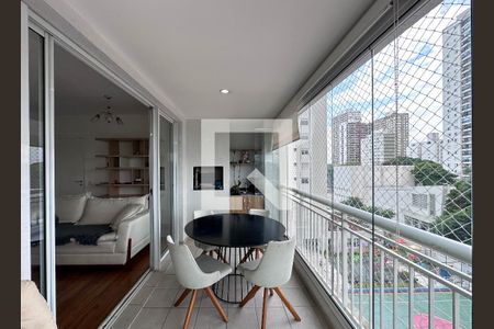 Varanda de apartamento para alugar com 3 quartos, 98m² em Santo Amaro, São Paulo