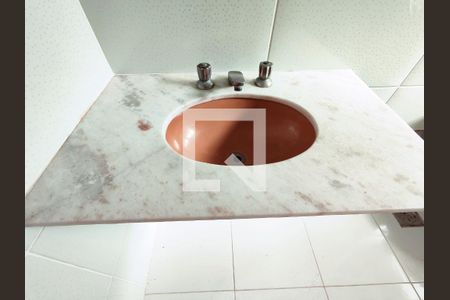 Apartamento à venda com 125m², 4 quartos e 1 vaga Apartamento à venda com 125m², 4 quartos e 1 vagaBanheiro da Suíte