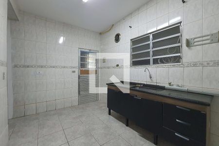 Cozinha de casa de condomínio para alugar com 1 quarto, 30m² em Vila Bancária Munhoz, São Paulo