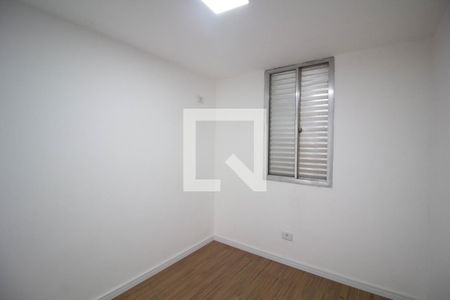 Quarto 1 de apartamento para alugar com 2 quartos, 46m² em Conjunto Residencial José Bonifácio, São Paulo