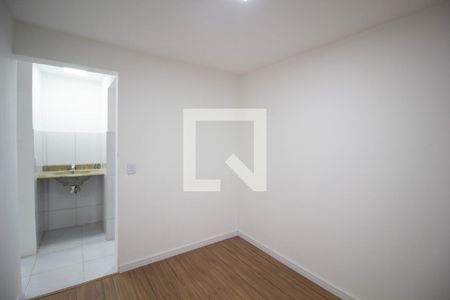 Quarto 2 de apartamento para alugar com 2 quartos, 46m² em Conjunto Residencial José Bonifácio, São Paulo