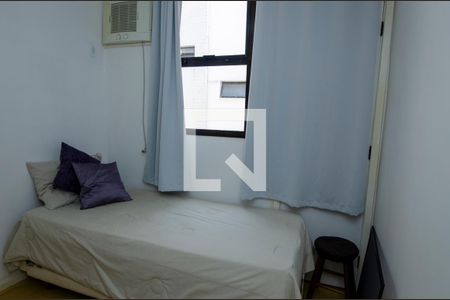 Apartamento à venda com 87m², 3 quartos e 2 vagasQuarto 2