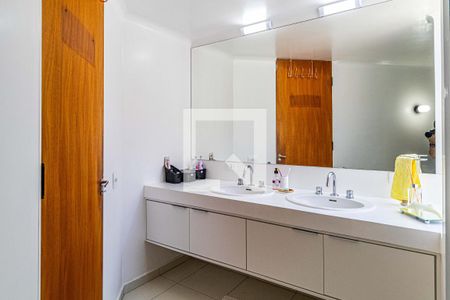 Casa à venda com 510m², 4 quartos e 4 vagasBanheiro