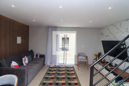 Sala de TV de casa de condomínio à venda com 3 quartos, 130m² em Vila Esperança, São Paulo