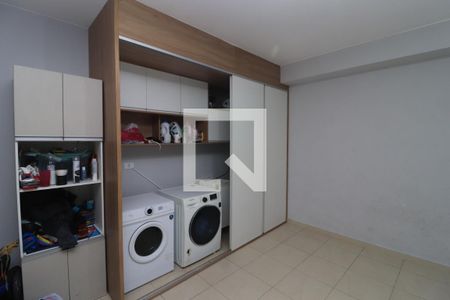 Casa de condomínio à venda com 130m², 3 quartos e 2 vagasÁrea de Serviço