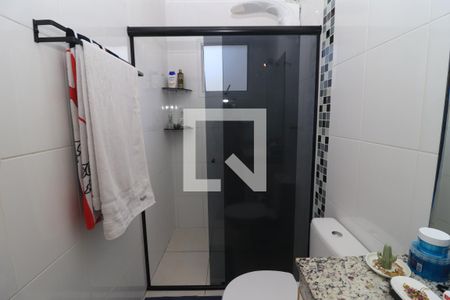 Casa de condomínio à venda com 130m², 3 quartos e 2 vagasBanheiro da Suíte