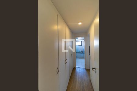 Apartamento à venda com 156m², 4 quartos e 3 vagasCloset da Suíte 02