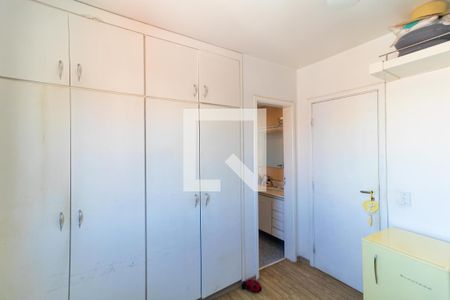 Apartamento à venda com 156m², 4 quartos e 3 vagasQuarto 02