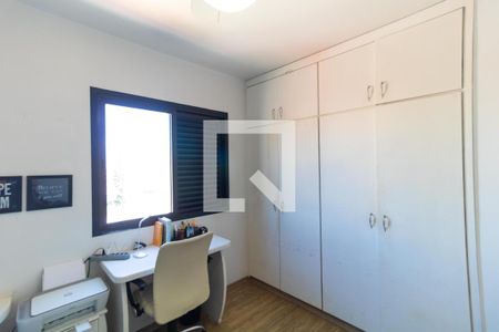 Apartamento à venda com 156m², 4 quartos e 3 vagasQuarto 02