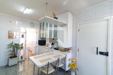 Apartamento à venda com 156m², 4 quartos e 3 vagasCozinha