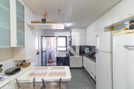 Apartamento à venda com 156m², 4 quartos e 3 vagasCozinha