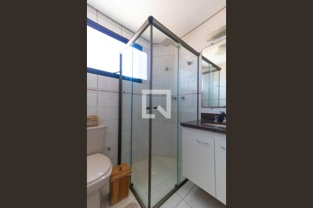 Apartamento à venda com 156m², 4 quartos e 3 vagasBanheiro da Suíte 01