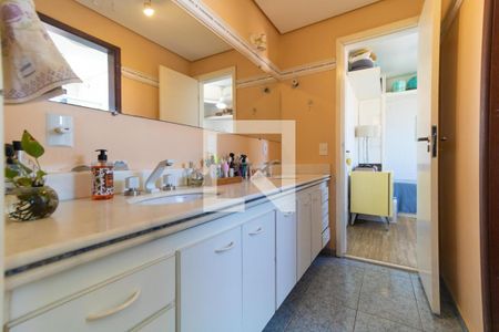 Apartamento à venda com 156m², 4 quartos e 3 vagasBanheiro dos Quartos 01 e 02