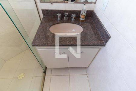 Apartamento à venda com 156m², 4 quartos e 3 vagasBanheiro da Suíte 01