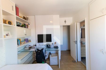 Apartamento à venda com 156m², 4 quartos e 3 vagasQuarto 01