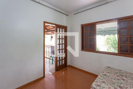 Casa à venda com 300m², 3 quartos e 4 vagasSala 2