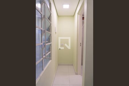 Corredor  de casa para alugar com 1 quarto, 24m² em Vila Floresta, Santo André