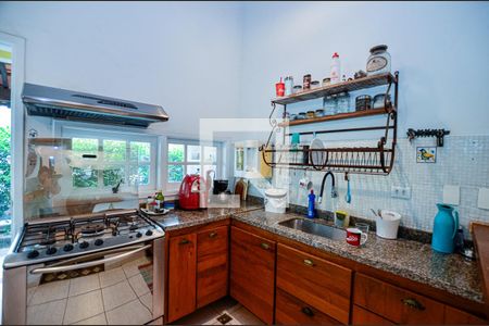 Casa de condomínio à venda com 300m², 3 quartos e 2 vagasCozinha